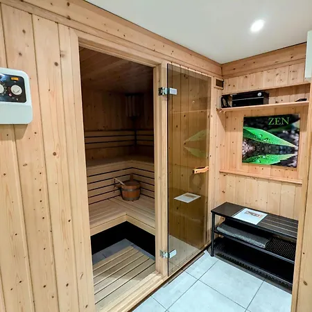 A : Sauna, Terrasse, Proche Et Stations De - Fr-1-589-669 Gerardmer